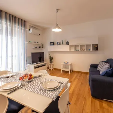 Bnbutler - Strigelli, 13 - Accogliente Bilocale Con Balcone Apartment