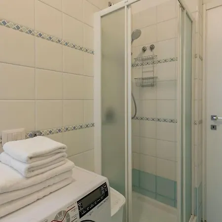 Apartment Bnbutler - Strigelli, 13 - Accogliente Bilocale Con Balcone