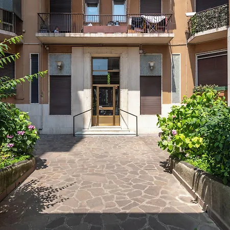 Bnbutler - Strigelli, 13 - Accogliente Bilocale Con Balcone Appartement